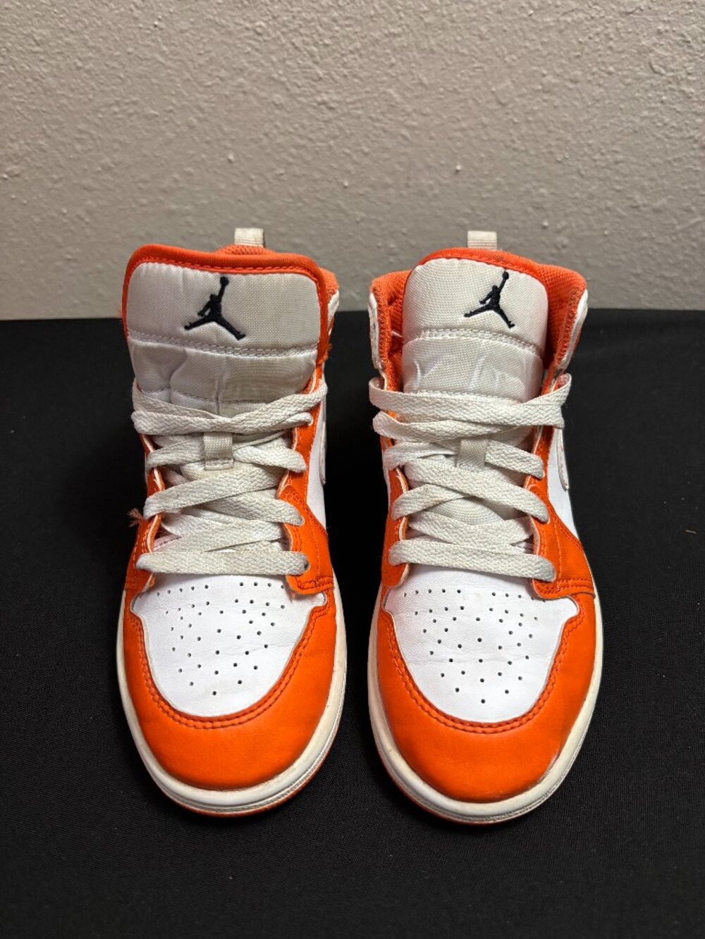 Nike Air Jordan DM4229-800 Orange/Black Size 1Y Used -Excellent Condition